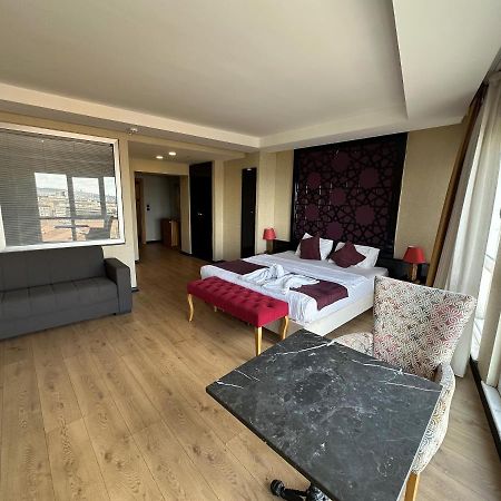 Budget Friendly Rooms Taksim Istanbul Exterior foto
